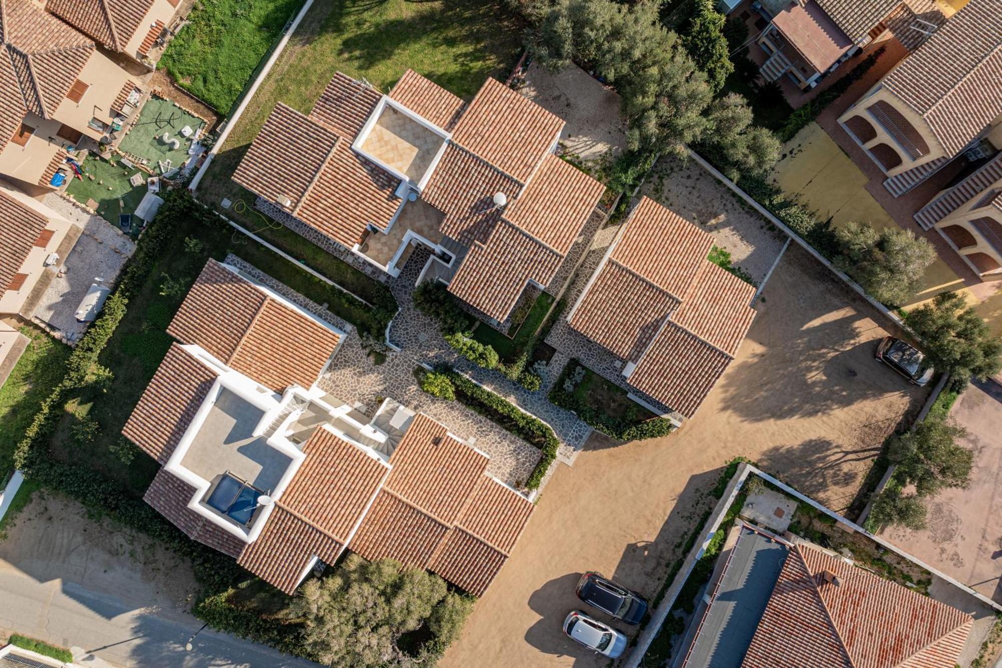 Готель Residenza L'Alzoni Сан-Теодоро Екстер'єр фото