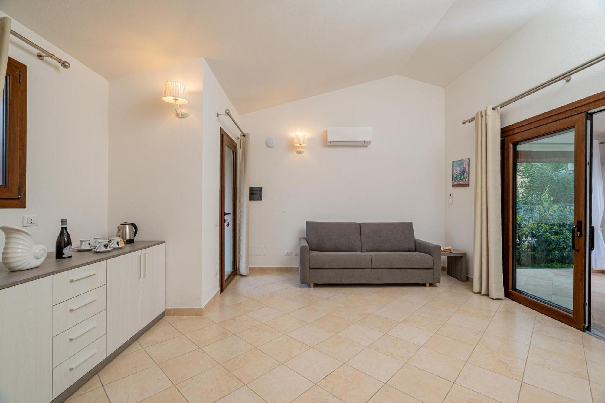 Готель Residenza L'Alzoni Сан-Теодоро Екстер'єр фото